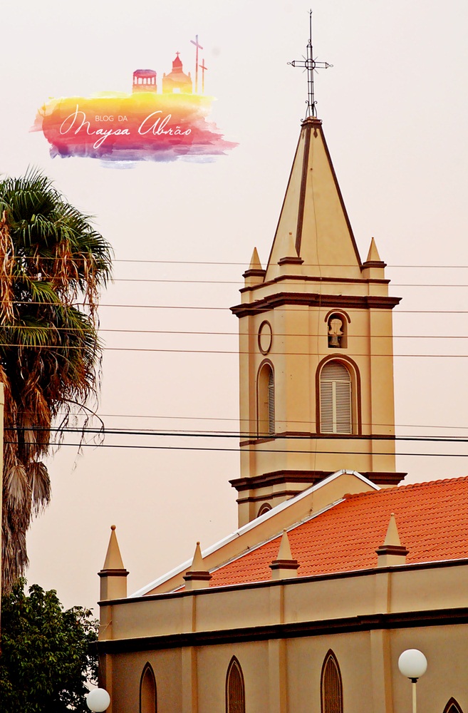 Igreja Velha Matriz do Catalão já foi Igreja Madre de Deos Maysa Abrão